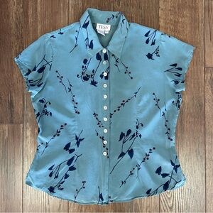 Tess 100% Silk Floral Short Sleeve Blouse Blue Size 10 (Medium)